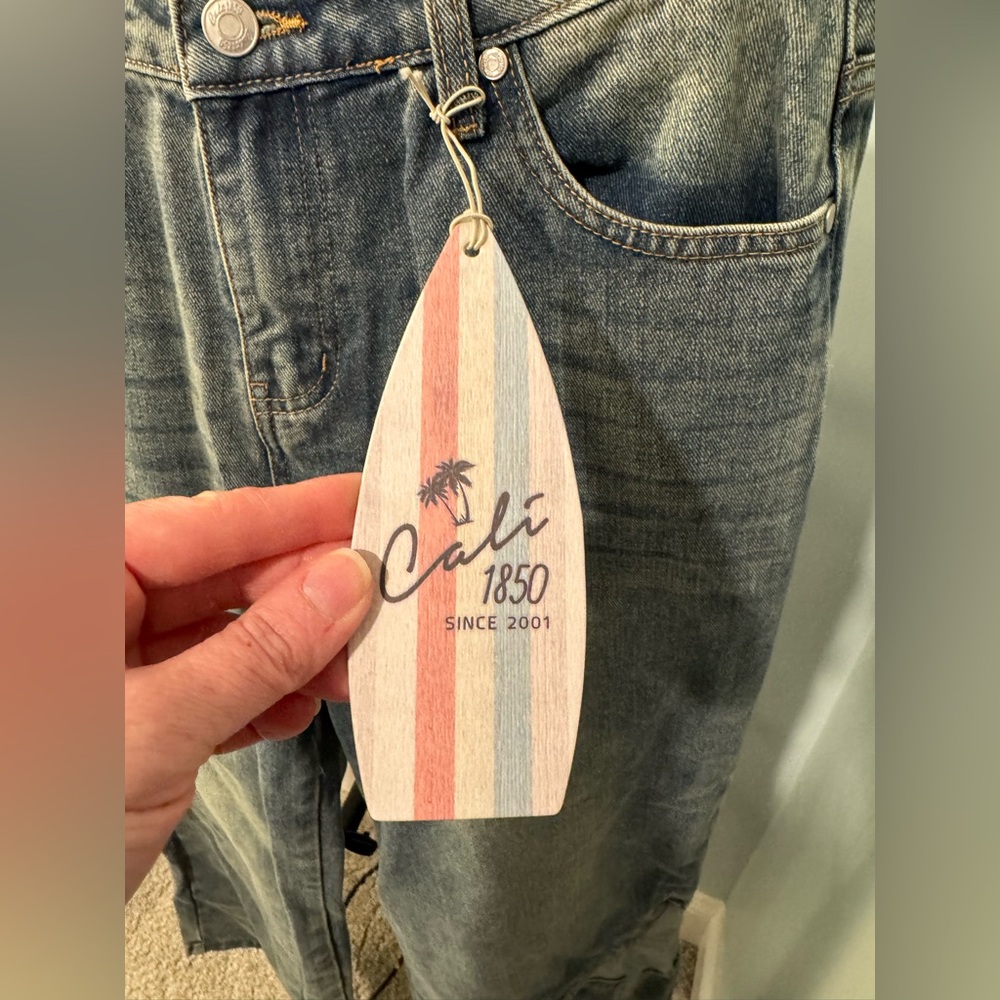 New Cali 1850 star patched low rise baggy blue jeans Sz 11 denim 30 tinted wash - Picture 6 of 16